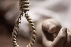 गाजियाबाद में टॉफी पर दो भाइयों में तकरार.... बड़े ने लगाई फांसी