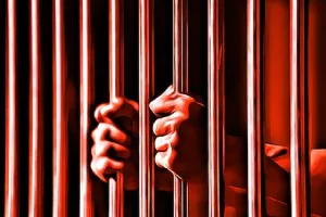 महाराष्ट्र : दो पूर्व आयकर अफसरों को रिश्वत लेने के आरोप में 3 साल जेल...