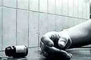 मुंबई के दादर इलाके में पत्नी की हत्या कर पति ने जहर खाकर दी जान... भारी कर्ज के चलते उठाया कदम