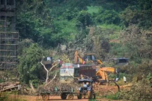 भूमिगत मेट्रो के लिए आरे में बन रहे कारशेड विवाद...देरी से रोजाना 5.87 करोड़ रुपए का हो रहा नुकसान