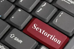 महाराष्ट्र के मुंबई में लगातार बढ़ रहे सेक्सटॉर्शन के मामले... रात में एक वीडियो कॉल और फिर लाखों की वसूली