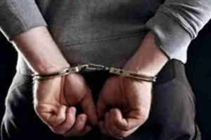 मुंबई के बोरीवली में स्कूल के पास 16 लाख रुपये के मादक पदार्थ के साथ नाइजीरियाई नागरिक गिरफ्तार...