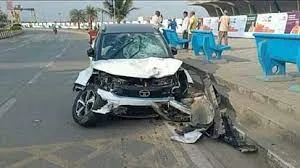 मुंबई के वर्ली में  तेज रफ्तार कार की चपेट में आकर टेक कंपनी के सीईओ की मौत... पति के साथ टहलने निकली थीं