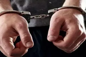 मुंबई में साल 1993 में हुए सीरियल बम धमाकों के 52 वर्षीय सरकारी गवाह ने पुलिस को शराब के नशे में किया कॉल... हुआ गिरफ्तार