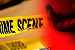 महाराष्ट्र के ठाणे शहर में अज्ञात व्यक्तियों ने 48 वर्षीय एक हॉकर की हत्या की