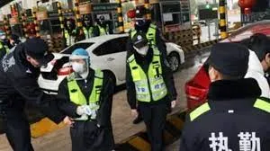 4 महीने बाद चीन के लोगों को कोविड प्रतिबंधों से मुक्ति दिलवाने वालीं दो महिलाएं जेल से छूटीं... 