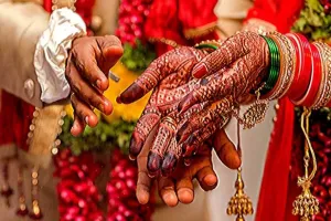 शादी में हुई मारपीट, नाराज होकर दूल्हा पहुंच गया थाने; पुलिस के मनाने पर विदा हुई दुल्हन