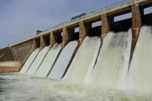 मुंबई: बीएमसी की बढ़ी टेंशन, झीलों में बचा सिर्फ 55 दिन का पानी