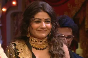 बिग बॉस 16 फेम Gori Nagori से हुई मारपीट, शिकायत दर्ज करने की बजाय पुलिस ने सेल्फी लेकर भेजा घर