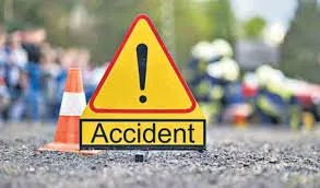 Maharashtra: पालघर में कार और मोटरसाइकिल के बीच टक्कर, दुर्घटना में दो लोगों की मौत