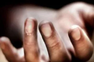 NEW DELHI: साक्षी हत्याकांड को एक दिन भी नहीं बीता और अब 22 साल की मनीषा का खून से लथपथ शव बरामद, पुलिस जांच में जुटी