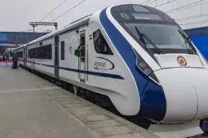 मुंबई में सुपरहिट हुई वंदे भारत, साबरमती, सोलापुर और शिरडी के बाद अब गोवा के लिए चलेगी ट्रेन