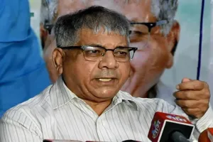 प्रकाश अंबेडकर के औरंगजेब के मकबरे पर जाने के बाद बदली राजनीतिक दलों की भाषा, AIMIM नेता जलील का दावा