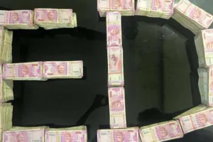 ईडी के छापे में 1.62 करोड़ कैश जब्त, 100 से ज्यादा प्रॉपर्टी का पता चला, अन्य कई दस्तावेज बरामद