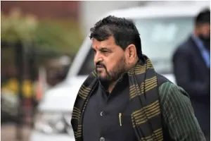 WFI अध्‍यक्ष बृजभूषण की बढ़ सकती हैं मुश्किलें, 4 पहलवानों ने सौंपे पुलिस को सबूत