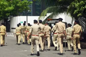 गाजियाबाद पुलिस को चकमा दिया, फिर मुंबई पुलिस ने किया चेज...ऐसे अरेस्ट हुआ धर्मांतरण केस का मास्टरमाइंड शहनवाज