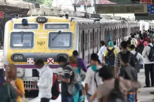 मुंबई के लिए 238 वंदे मेट्रो का जल्द निकलेगा टेंडर, लोकल में सफर करनेवालों के लिए गुड न्यूज