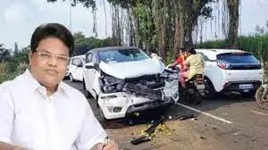 मंत्री तानाजी सावंत के काफिले के साथ हादसा