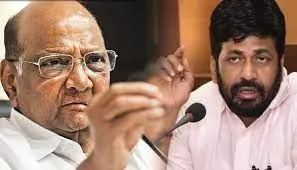 लोकसभा चुनाव से पहले महायुति में दरार! मंत्री नहीं बनाए जाने से नाराज बच्चू कडू ने शरद पवार को चाय पर बुलाया