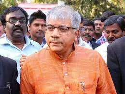 प्रकाश आंबेडकर ने इंडिया गठबंधन  में शामिल होने के लिए रखी बड़ी शर्त