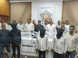 ऑटो के चालक की हत्या कर निशान मिटाना चाहा...  लेकिन पानी में न बहने की वजह से हत्या का हुआ खुलासा