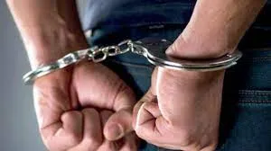 सट्टेबाजी के आरोप में ऑनलाइन जालसाज गिरफ्तार... ओशिवारा पुलिस की कार्रवाई !