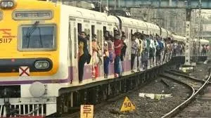 रेलवे ने आठ घंटे में 1200 टिकटों के खिलाफ की कार्रवाई...
