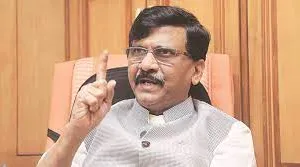 मुख्यमंत्री एकनाथ शिंदे से इस्तीफे की मांग...  महाराष्ट्र में गुंडों का राज! - संजय राउत