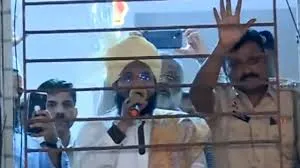 मौलाना मुफ्ती सलमान अजहरी की समर्थकों से शांति की अपील