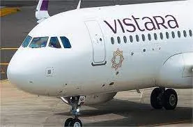 मुंबई से हैदराबाद की उड़ान रद्द...  तकनीकी खामी के कारण बीच रास्ते से वापस लौटाई गई विस्तारा की फ्लाइट