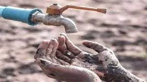 देश का आईटी हब पानी की किल्लत से परेशान...  बूंद-बूंद के लिए तरस रहा बेंगलुरु