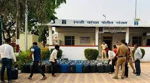 महाराष्ट्र में चार हजार लीटर ग्रामीण शराब जब्त, उरुली कंचन पुलिस की कार्रवाई