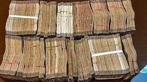 घाटकोपर में लोकसभा चुनाव से पहले बड़ी कार्रवाई... कार से 72 लाख रुपये नकद जब्त