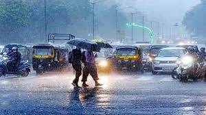 महाराष्ट्र में कुछ हिस्सों में अभी और बारिश होने की संभावना...  मौसम विभाग ने जारी किया येलो अलर्ट