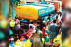 नासिक जिले में 5 लाख नागरिकों को टैंकरों से पानी की आपूर्ति...