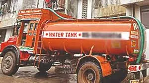 पानी की टैंकर के रेट में 300 रुपए की बढ़ोतरी...