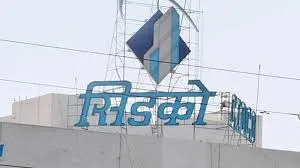 पनवेल में अवैध रूप से चल रहे चार डंपरों के खिलाफ कार्रवाई...  सिडको की कार्रवाई !