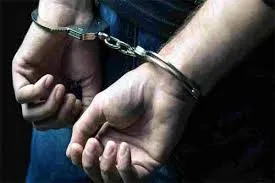 दो आभूषण लूटने वाले गिरफ्तार, ठाणे और मुंबई में 16 वारदातों का खुलासा...