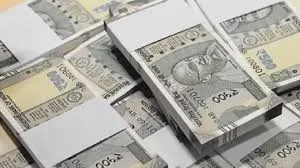 चेंबूर इलाके में नाकाबंदी के दौरान पुलिस को कार में मिली 40 लाख कैश...