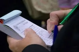 मुंबई के रेस्तरां को सर्विस चार्ज लेना पड़ा महंगा...  उपभोक्ता आयोग ने 25000 रुपये का ठोका जुर्माना !