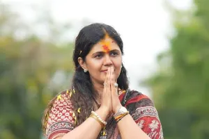 मराठवाडा की बीड लोकसभा सीट पंकजा मुंडे के लिए प्रतिष्ठा का रण... 