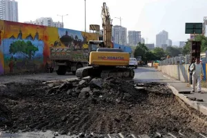 मुंबई : बीएमसी प्रशासन ने निर्देश दिया, सड़क निर्माण कार्य जून तक यातायात के लिए मार्ग तैयार कर लिए जायेगा