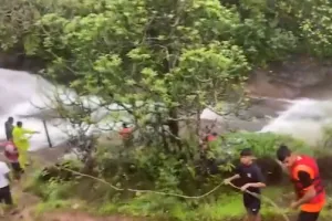 लोनावाला में पानी में बह गए एक ही परिवार के 5 लोग, 2 शव बरामद, बाकी की तलाश जारी