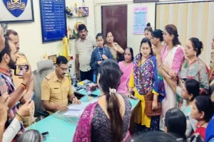 भायंदर :गोवा के पूर्व नगरसेवक का वीडियो वायरल, कार्रवाई की मांग को लेकर थाने का घेराव