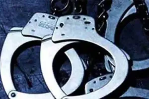 20 वर्षीय फल विक्रेता वीडियो वायरल होने के बाद गिरफ्तार 