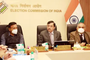 मुख्य सचिव और डीजीपी पर भड़का चुनाव आयोग