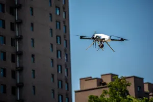 मुंबई: ड्रोन, पैराग्लाइडर, रिमोट-कंट्रोल माइक्रोलाइट एयरक्राफ्ट और हॉट एयर बैलून के इस्तेमाल पर एक महीने के लिए अस्थायी प्रतिबंध