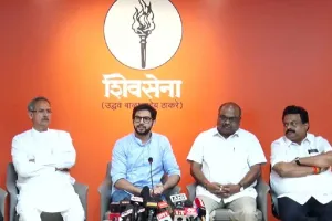 महाराष्ट्र: शिवसेना यूबीटी के वरिष्ठ नेताओं ने मौजूदा विधायकों और संभावित उम्मीदवारों के साथ बैठक की