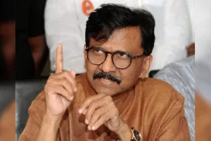 सांसद संजय राउत ने शुक्रवार को 