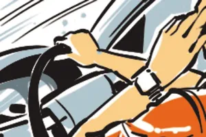 चेंबूर जिमखाना में मोटरसाइकिल पर गश्त कर रहे कांस्टेबलों को टक्कर मार दी; मामला दर्ज